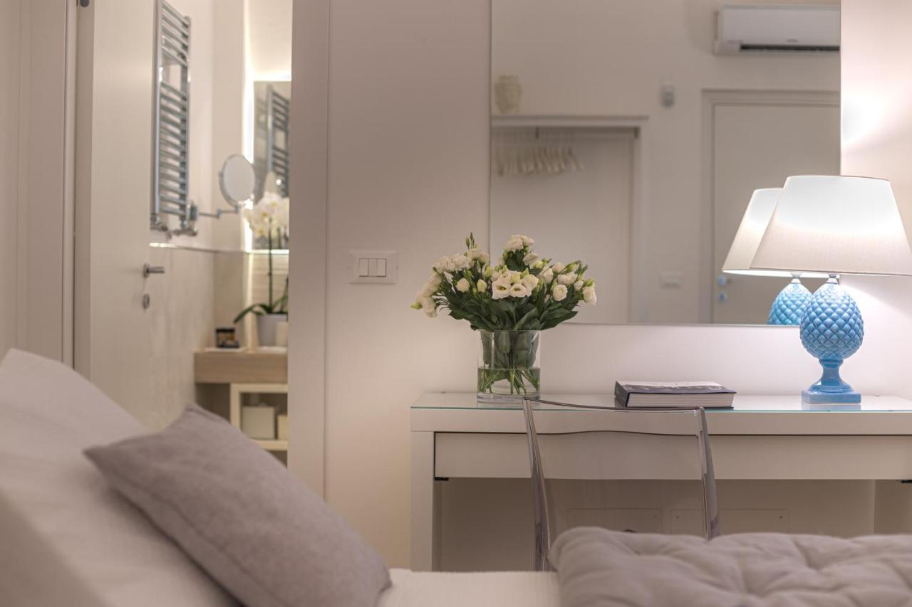 La Home42 Suite Palermo Exterior photo